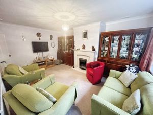 Lounge- click for photo gallery